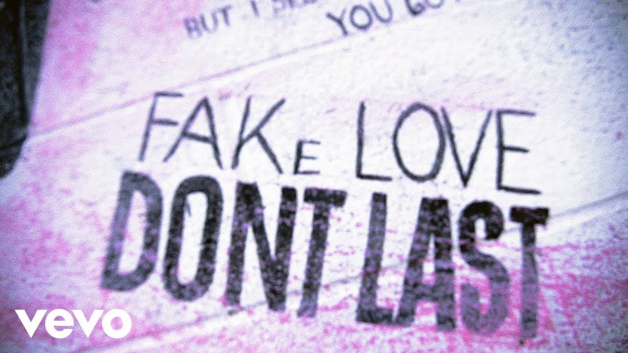 Machine Gun Kelly & iann dior – fake love don’t last (Official Lyric Video)